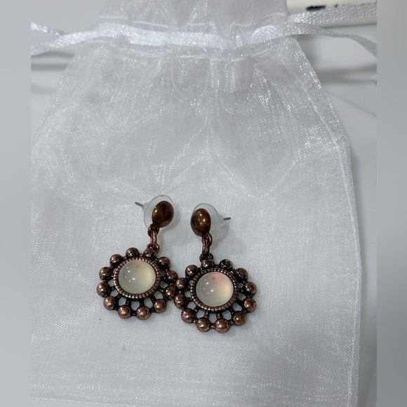 💙 2 for $12 Vintage inspired Copper-Tone Earrings Clear Center Eye Beaded frame - Picture 7 of 7